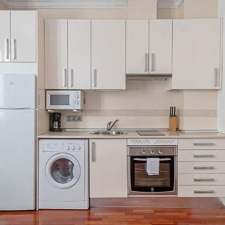 Modern Apartment In Chueca Inf3Iz4 Madrid Bagian luar foto
