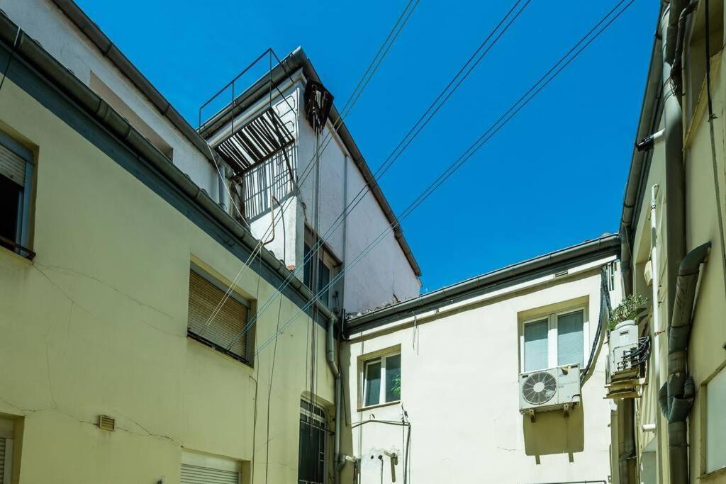 Modern Apartment In Chueca Inf3Iz4 Madrid Bagian luar foto