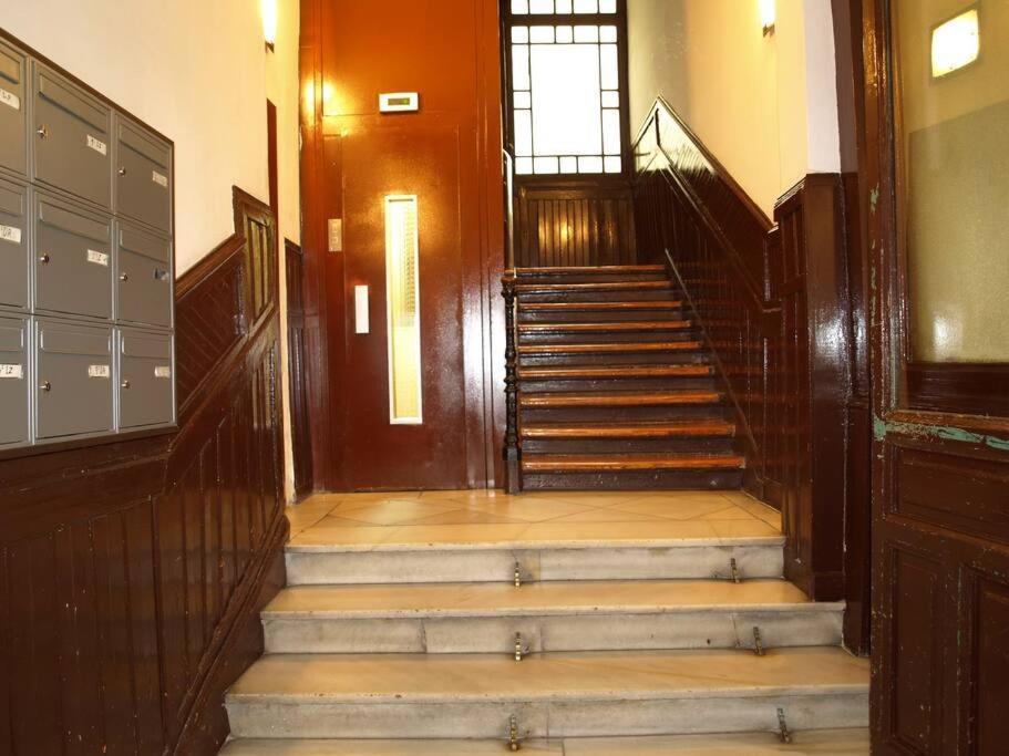 Modern Apartment In Chueca Inf3Iz4 Madrid Bagian luar foto