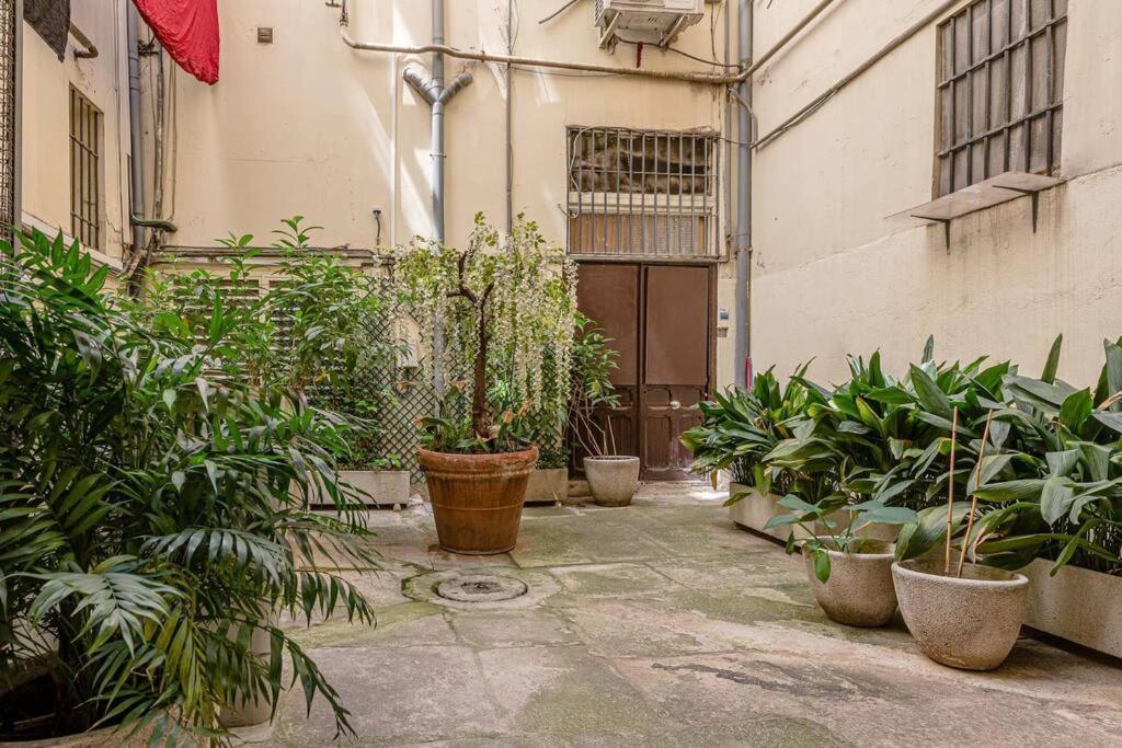 Modern Apartment In Chueca Inf3Iz4 Madrid Bagian luar foto